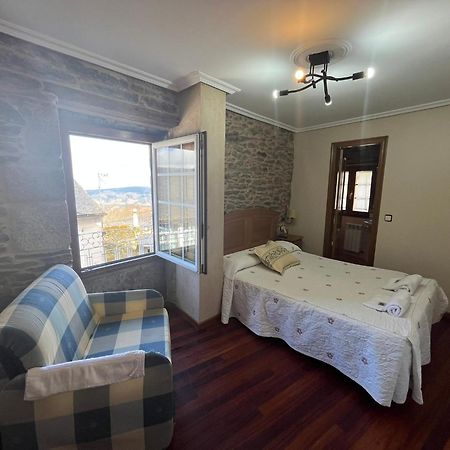 Hotel Caldelas Sacra-Pension Rustica 3 Estrellas Castro Caldelas Bagian luar foto