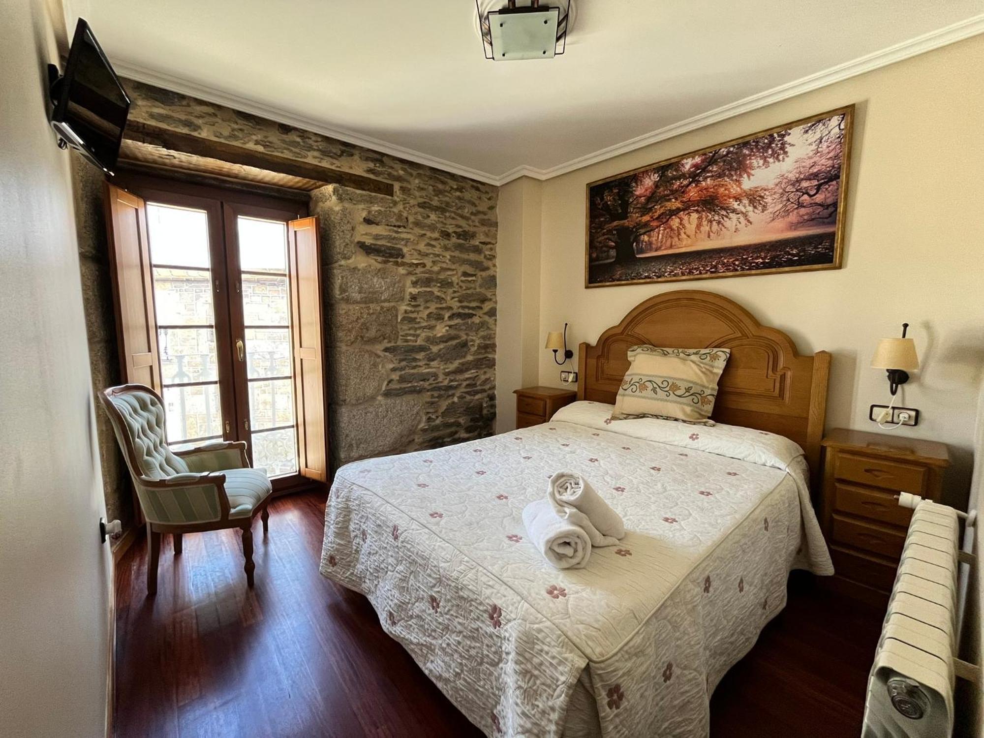 Hotel Caldelas Sacra-Pension Rustica 3 Estrellas Castro Caldelas Bagian luar foto